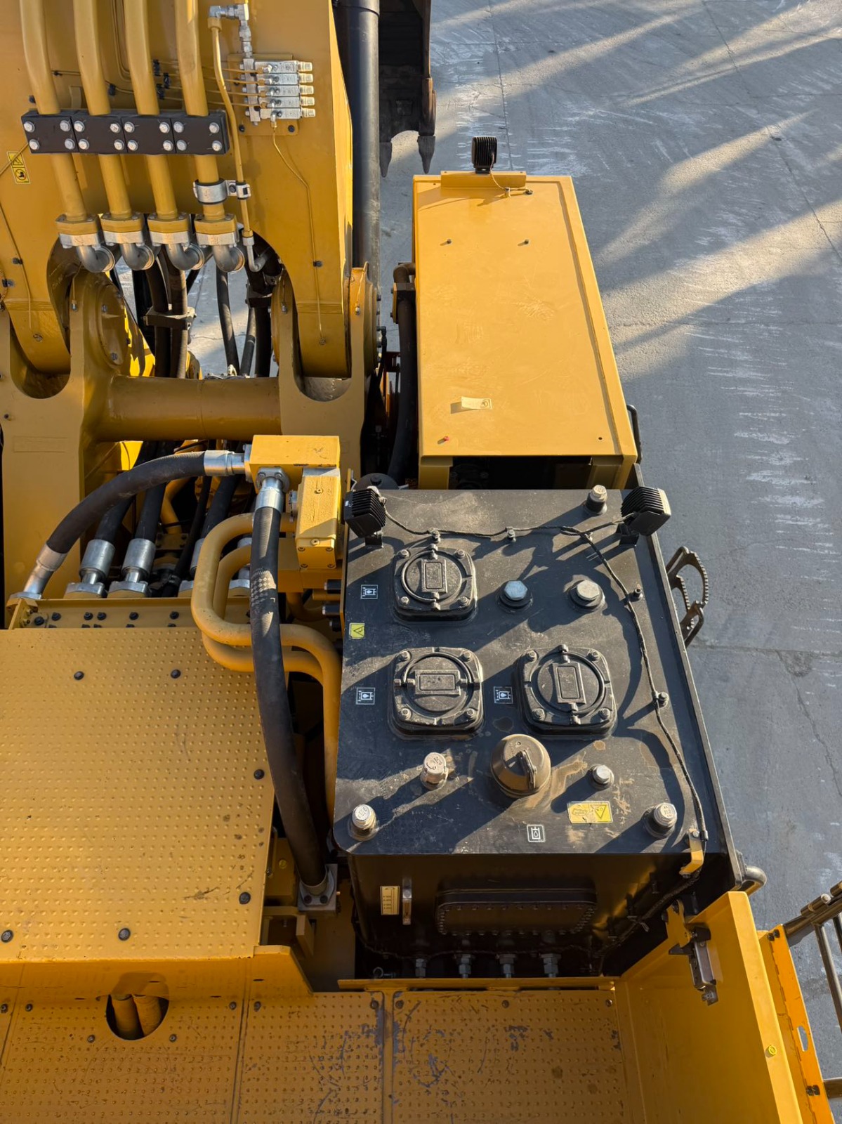 2021 Cat 6015 Hydraulic Shovel - 140-Ton Mining Class - Peak Productivity - Image 7